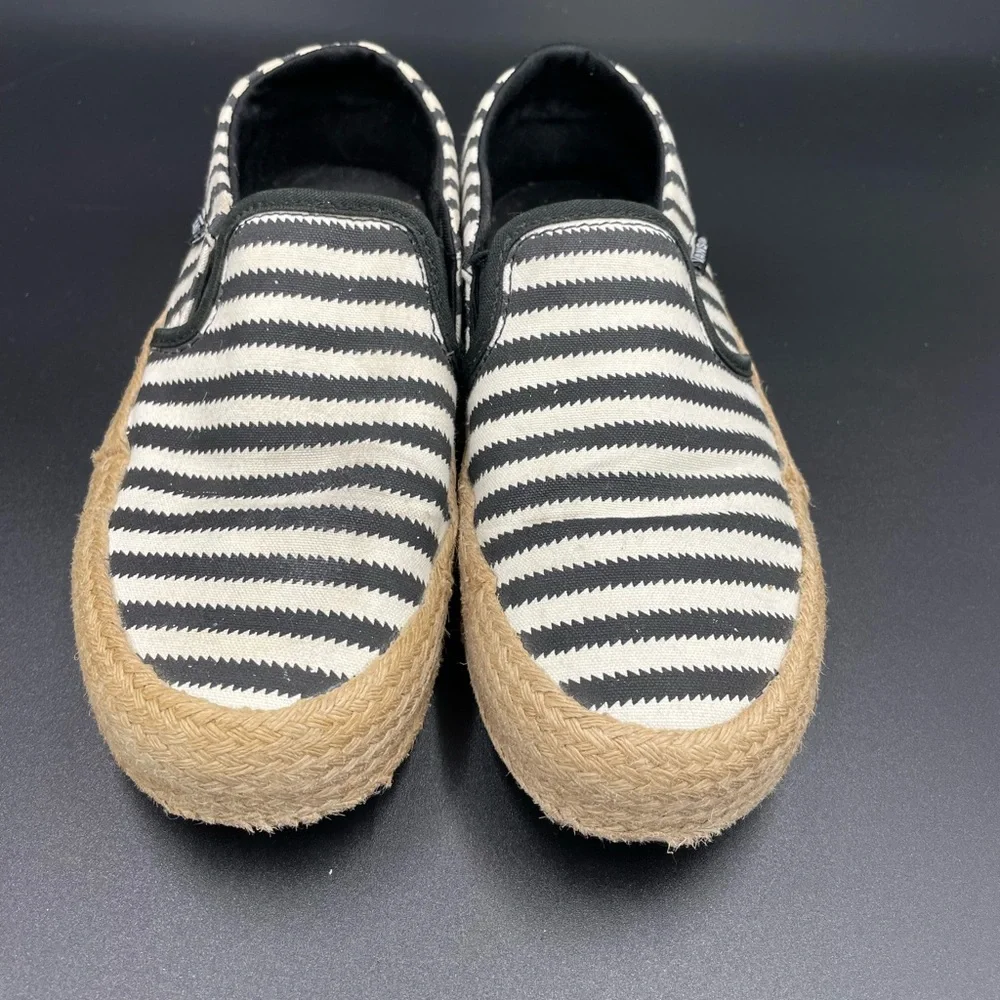 Woman’s Vans black&White striped 5.5 size Espadrilles shoes